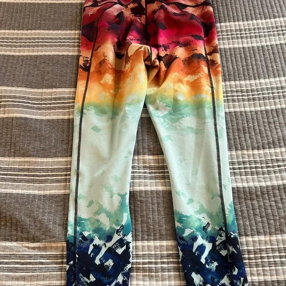 Fabletics colorful women’s Leggings small - Picture 4 of 7